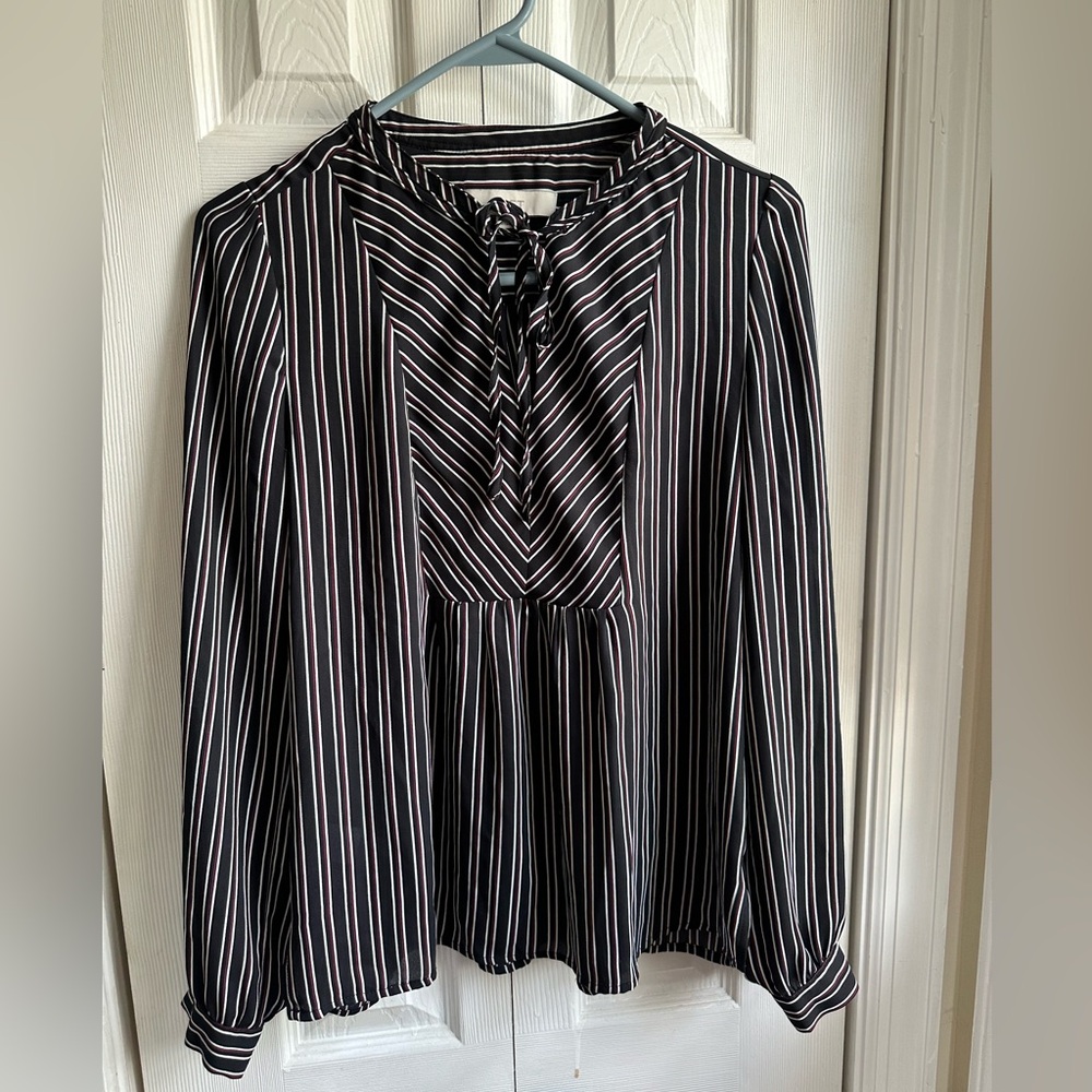 blouse for something casual, black with white and red lines